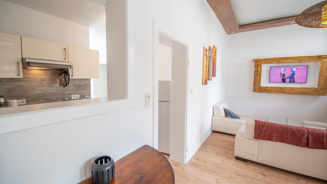 Apartment Mit Kleinem Innenhof Im Erdgeschoss Fuer Bis Zu 4 Personen Клотен Екстериор снимка