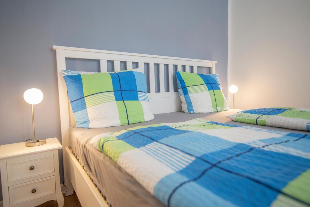 Apartment Mit Kleinem Innenhof Im Erdgeschoss Fuer Bis Zu 4 Personen Клотен Екстериор снимка